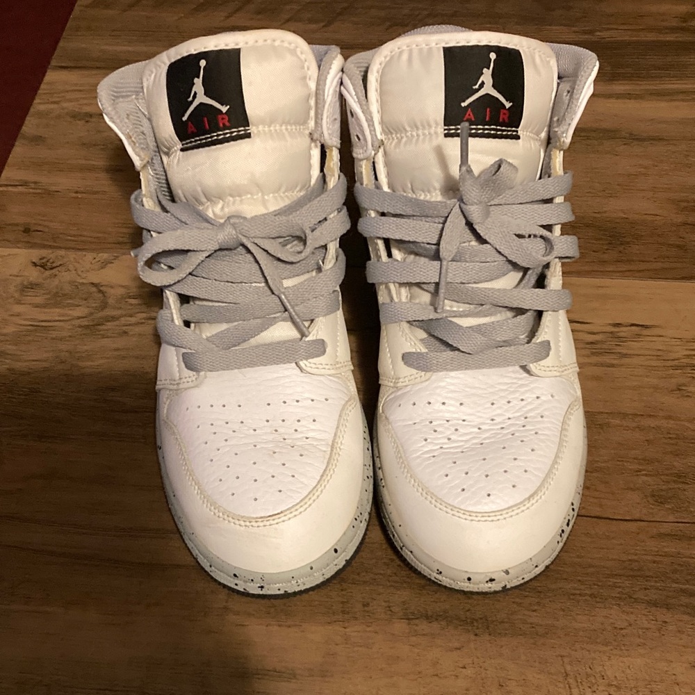Air Men's White Athletic Shoes
